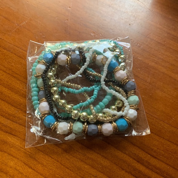 Bracelet set - Picture 3 of 10